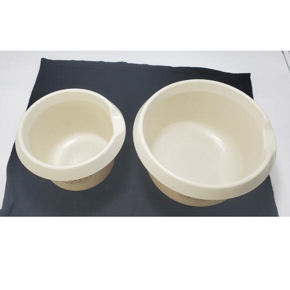 Vintage Tupperware 30th Anniversary Mixing Bowls Set of 2, 1.5L & 3L - Picture 2 of 5